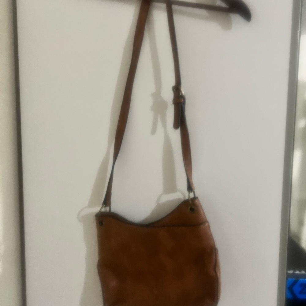 Classic Brown Crossbody Shoulder Bag - Everyday Leather-Style Tote - Picture 3 of 5